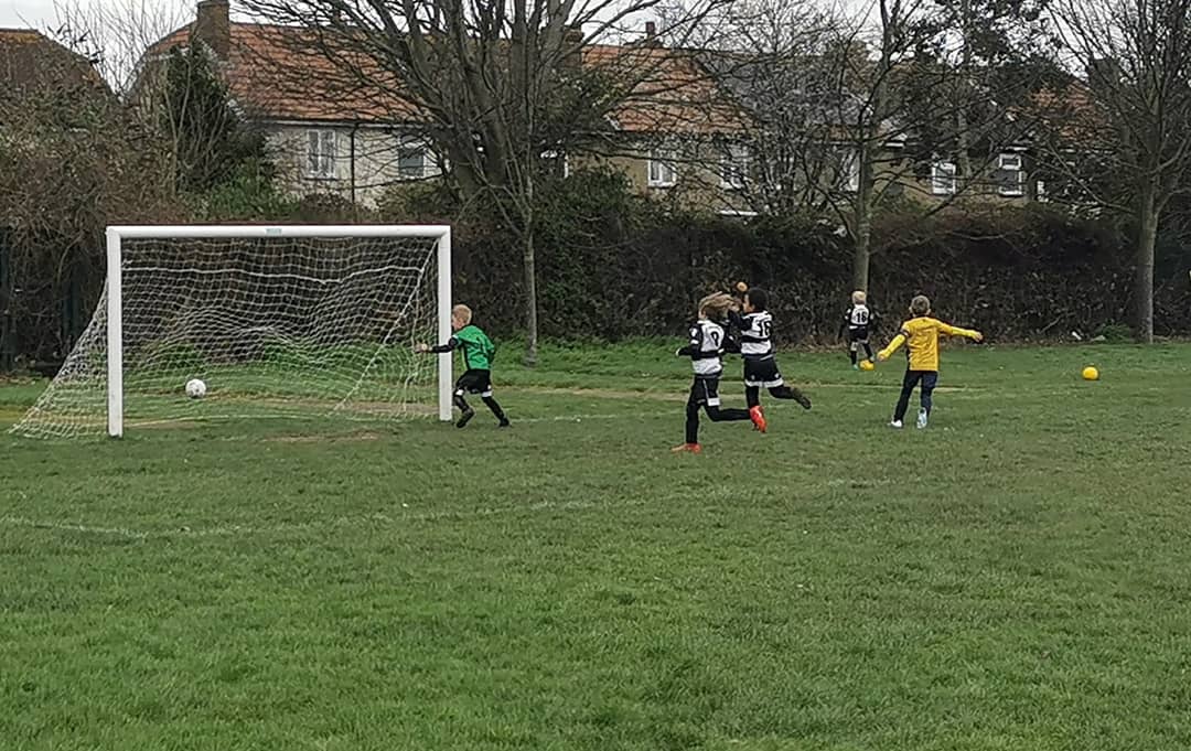 RossPress's tweet photo. Top performance - All starts with the right work Ethic ⚽️💪 #HBWFC  #Playtherightway #Developplayers #Longtermplan https://t.co/jY80bcmDfA