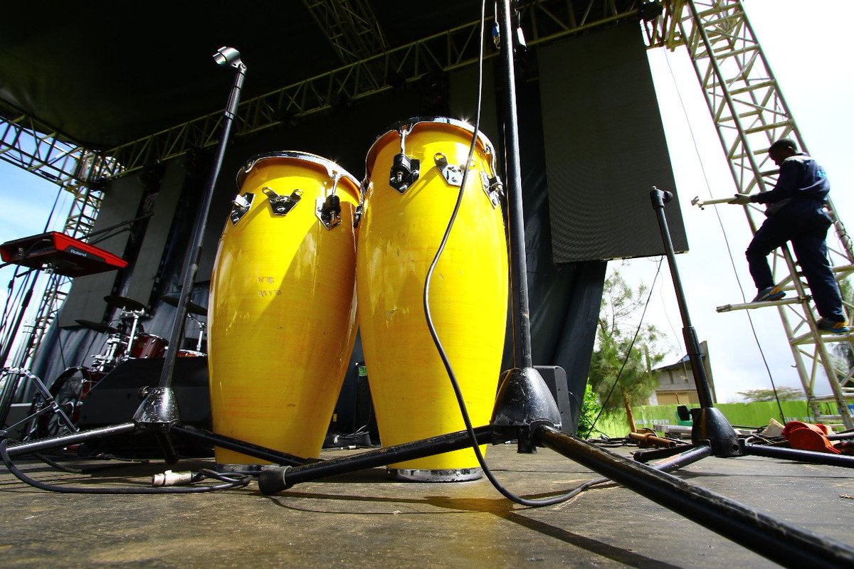 MACHAKOS!!!! It's about to go DOWN!!! 

The artists are HERE! The Set up is DONE and WhiteCap Lager is ready to quench your THIRST!!!

You don't want to MISS this!!!! It's gonna be SMOOOOOOOOKIN!!!!

Get your ticket Dial *229*30# NOW!!!

#CountryRoadsMacha #BrunchWithWhiteCap