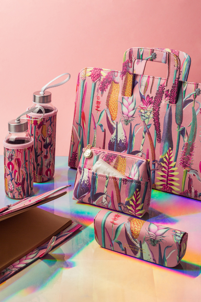 Del 1 al 10 cuánto te gusta nuestro nuevo estampado  #BOTÁNICA de la colección de 💘 FIRST LOVE 💘   Encuentra tu modelo favorito en tiendas físicas y web (LINK IN BIO📲) #salvadorbachiller #firstlove20 #shop #newin #collection #madrid #online