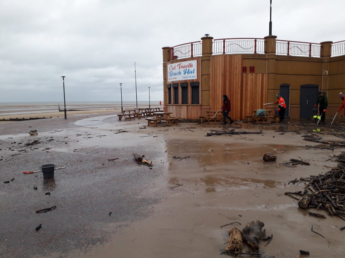 Even the onset of #StormDennis wasn't going to affect our <a href="/sascampaigns/">Surfers Against Sewage</a> #PlasticFreeRhyl #BeachClean this morning! Many thanks to Ben and Nick from bgbscaffolding.co.uk for supporting us!