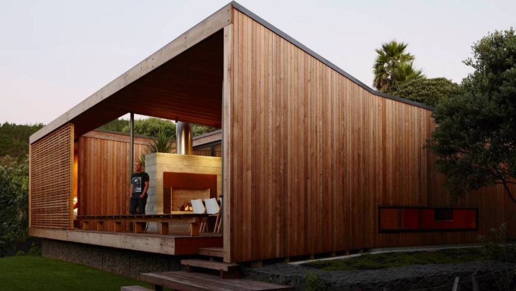 Bethells Beach bach mynewhd.wordpress.com/2020/02/15/bet…