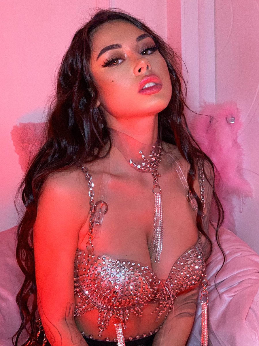 how was your valentine's day?🖤✨