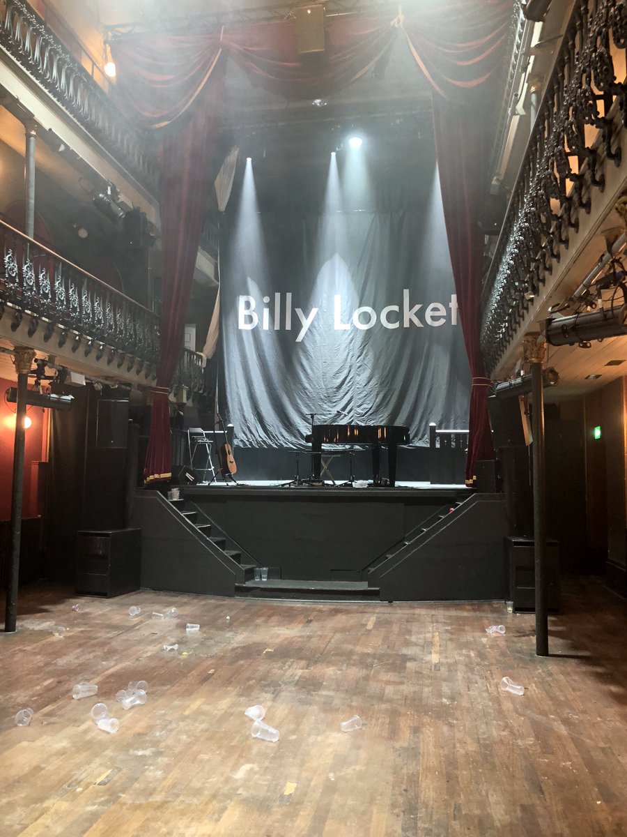 LivHema's tweet photo. Spent the evening of #Valentine2020 with the one and only @billylockett. Hands down one of the best concerts I’ve ever been to ... and that means something with 100+- gigs a year 🤯⚡️
Bright future ahead of this funny and massively talented guy 🔥 https://t.co/lwQn9tlSyv