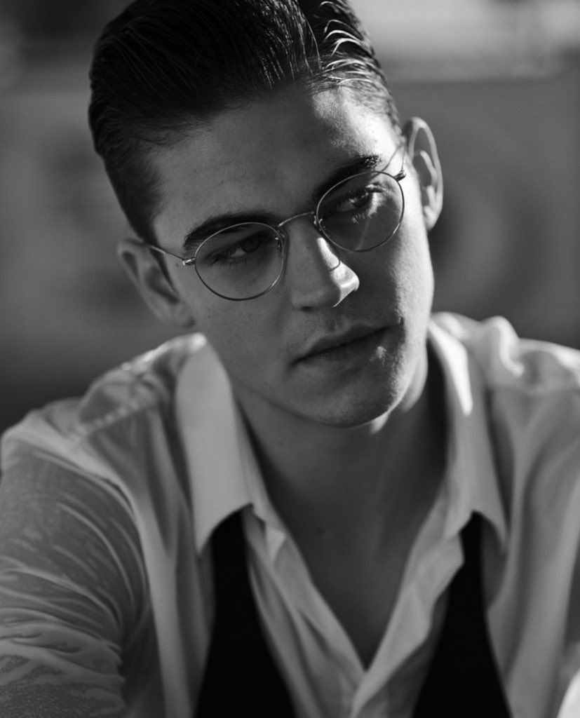 HeroFtNews's tweet photo. Hero x Oliver Peoples https://t.co/dw6hUByHZx