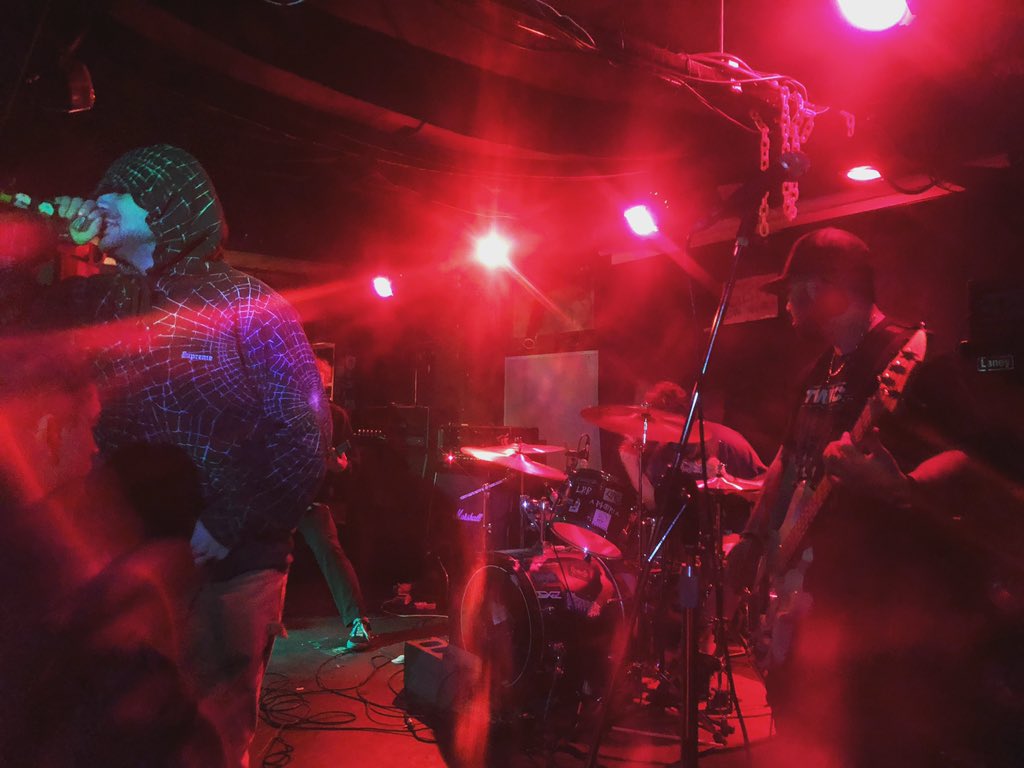 HxC_BlackMurder's tweet image. Krust 공연 시작 #Krust #크러스트 #Regulate_Krust_LiveInSeoul #TrueColorCollective #트루컬러컬렉티브 #GBNLiveHouse #지비엔라이브하우스 #문래 #Mullae #서울 #Seoul