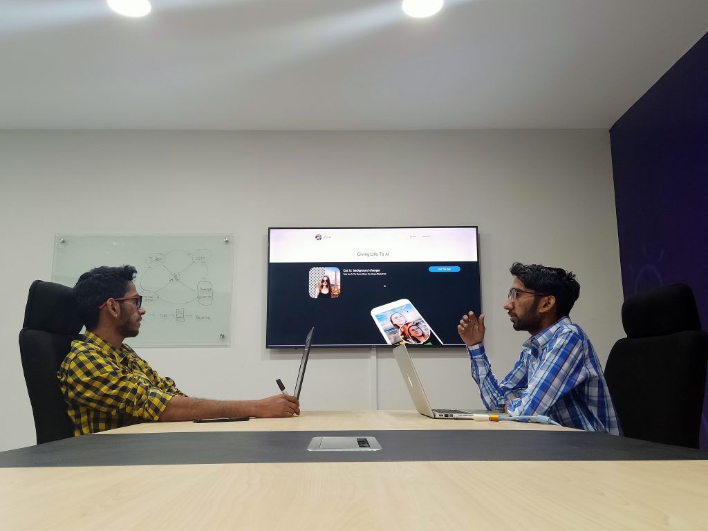 TC_Ventures's tweet photo. “2 NUST undergrad students develop Pakistan’s first AI-powered mobile photo editor” #TechnologyIncubation #CorporateInvestment #AI #IoT #Venture https://t.co/iMW8jDZFlU https://t.co/eIsf6g05cR