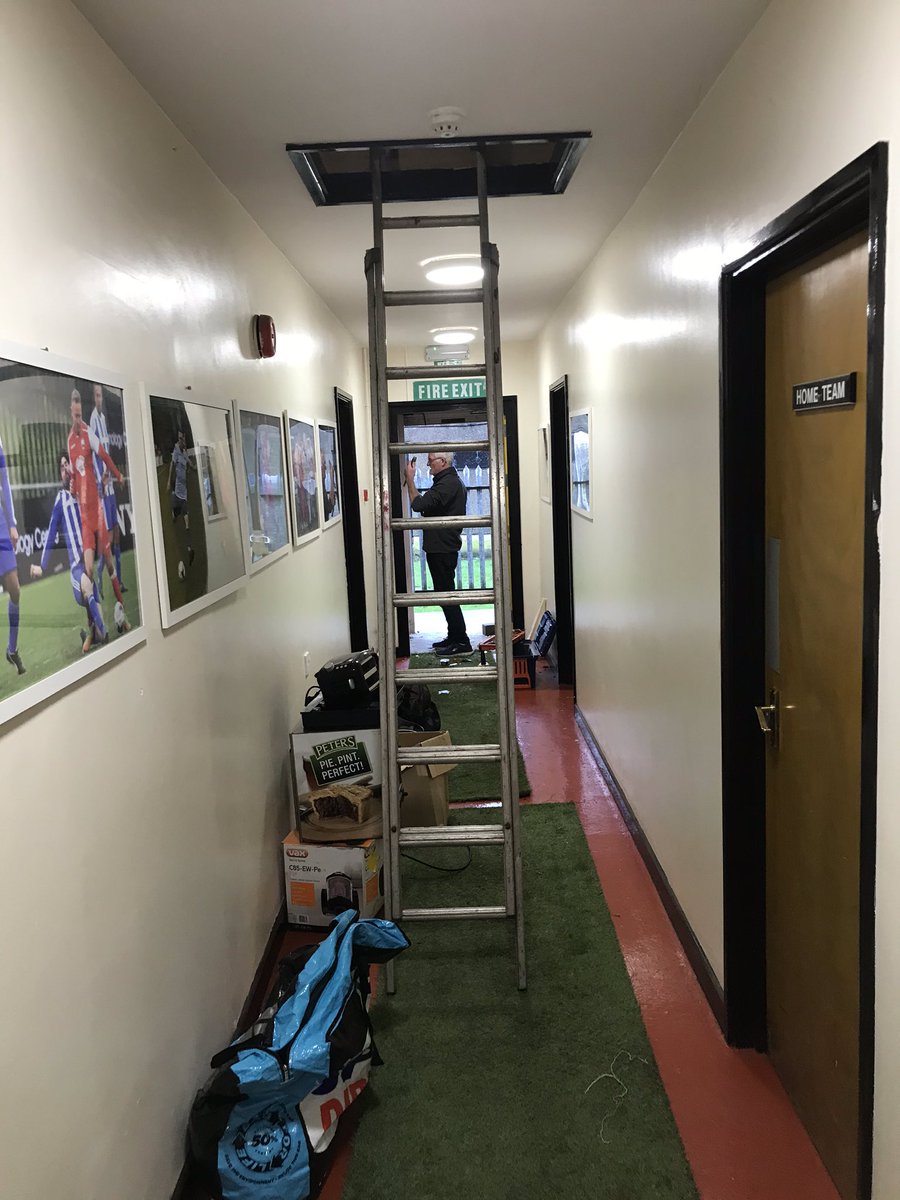 trefelinbgc's tweet photo. With no games today the committee are hard at it giving the club a good clean and sort out thanks to iklean ltd for your fantastic service 👍👍 https://t.co/qMMW9RKcuW