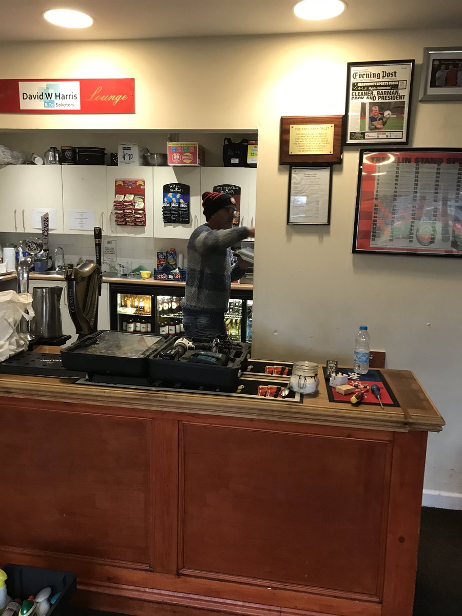 trefelinbgc's tweet photo. With no games today the committee are hard at it giving the club a good clean and sort out thanks to iklean ltd for your fantastic service 👍👍 https://t.co/qMMW9RKcuW