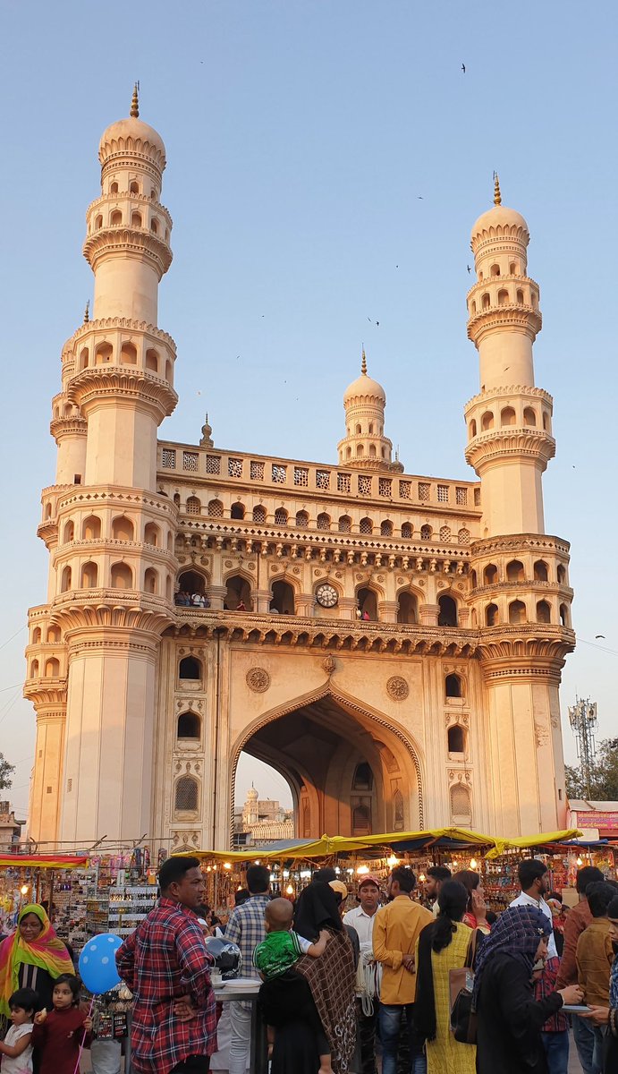 TravelTear's tweet photo. Hello Hyderabad. ❤️ Charminar. 😍 https://t.co/Kt5TUpjiJt
