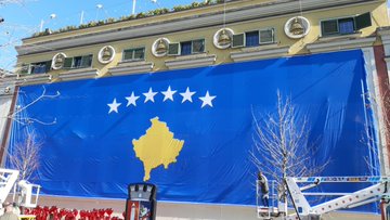 View image on Twitter