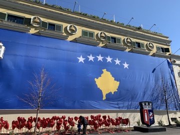 View image on Twitter