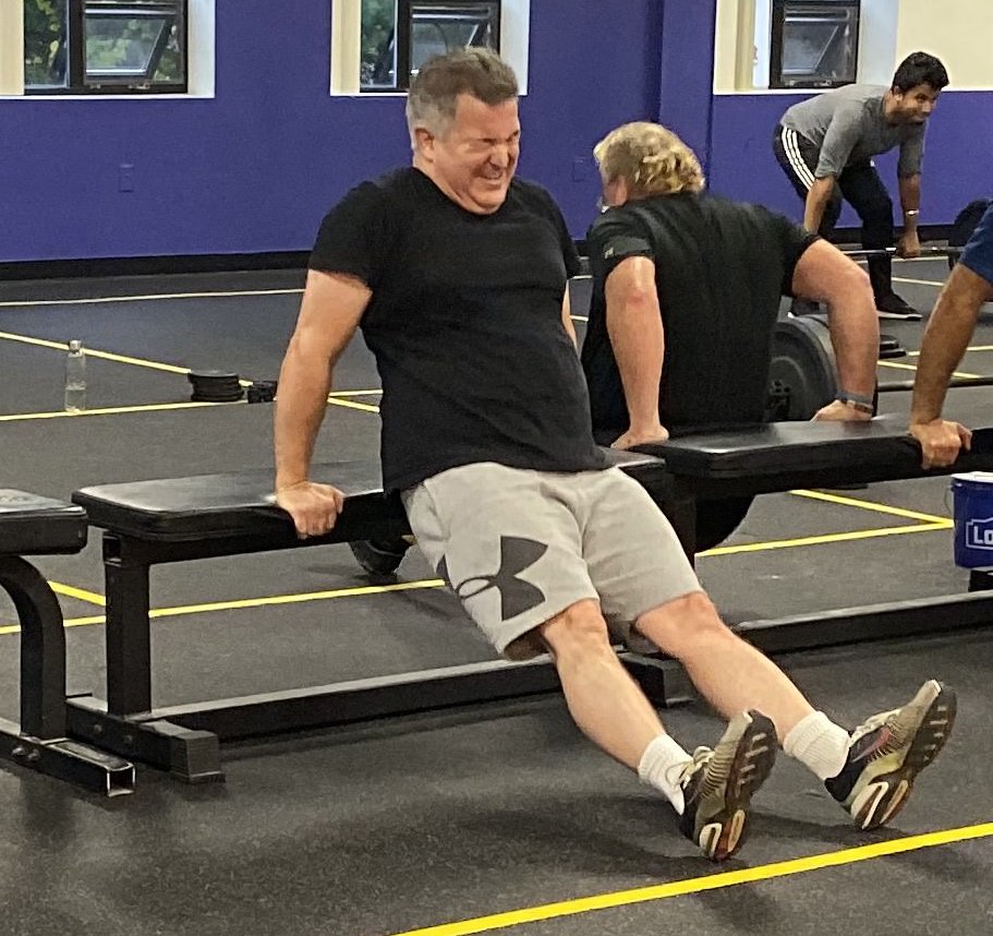 CF_Exclamation's tweet image. Bench dips are a great progression to work up to ring dips!

#benchdips #sweat #struggle #workhard #groupfitness #cfe #cfefitness #health #wellness #fitness #exercise #burlingtonma #groupfitness #community #healthandfitness #strengthtraining #burlingtonsbestkeptsecret
