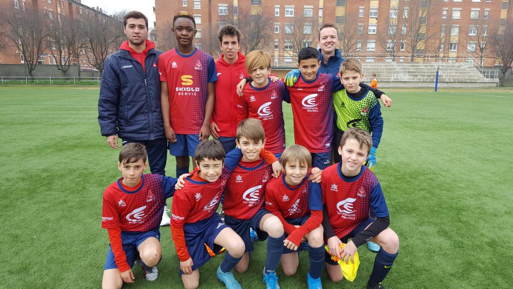 OARVic's tweet photo. ALEVÍ A: OAR Vic 4-4 @CdEManresa #SócdelOAR #oarvic #SegonaG8 https://t.co/RXWGtEAwB8