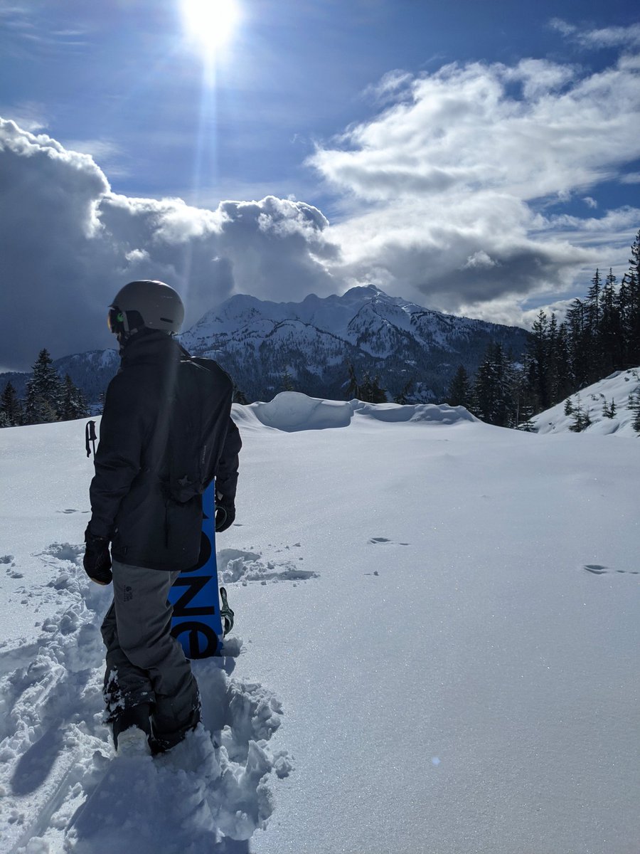 Amathy1117's tweet image. Last day of the skication was the best. Spent it catskiing with Powder Mtn on some amazing runs. #valentinesdate #skication #liveskirepeat #getoutside #Whistler #BC