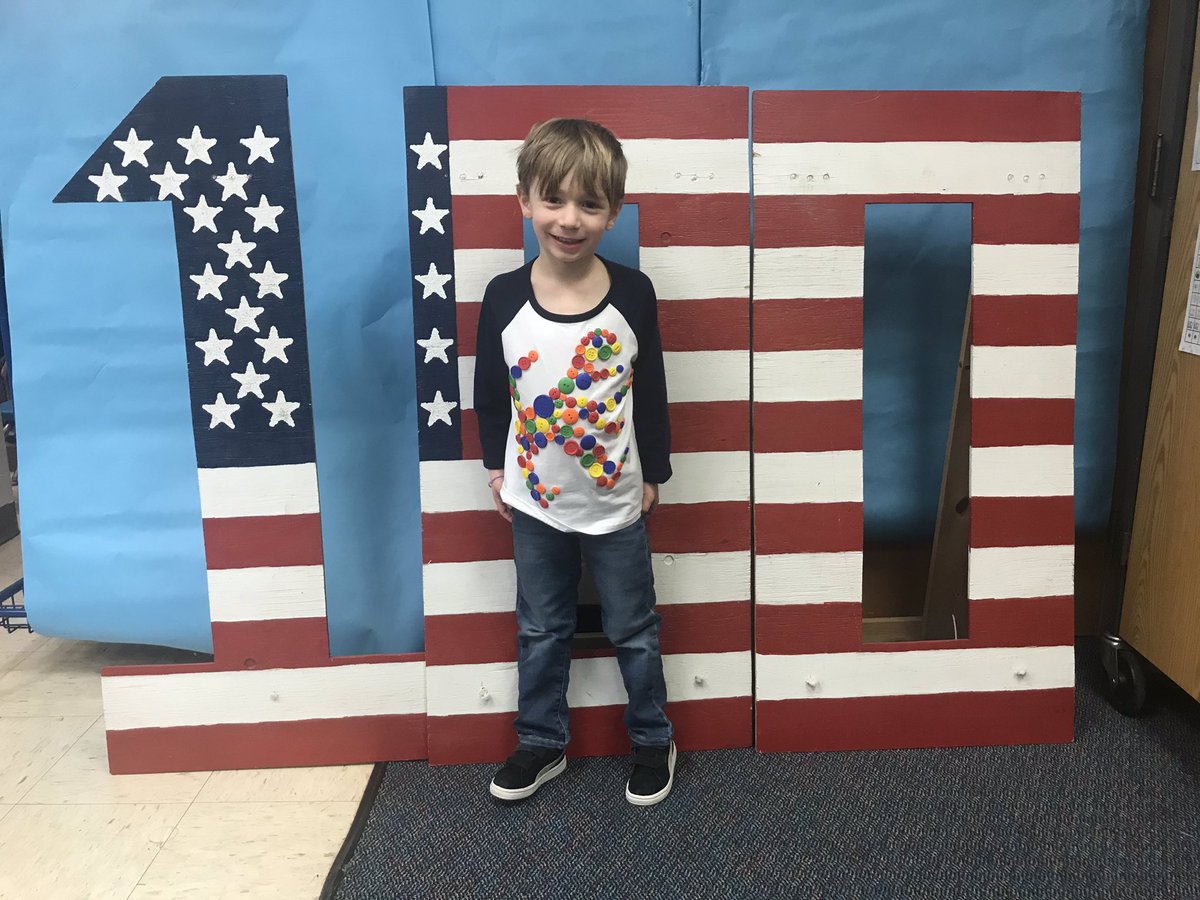 100 Days of Learning,Friendship and fun all came together today at our 100 Day Celebration! <a href="/jetlennon/">JaneEllen Lennon</a> #TGWONDER