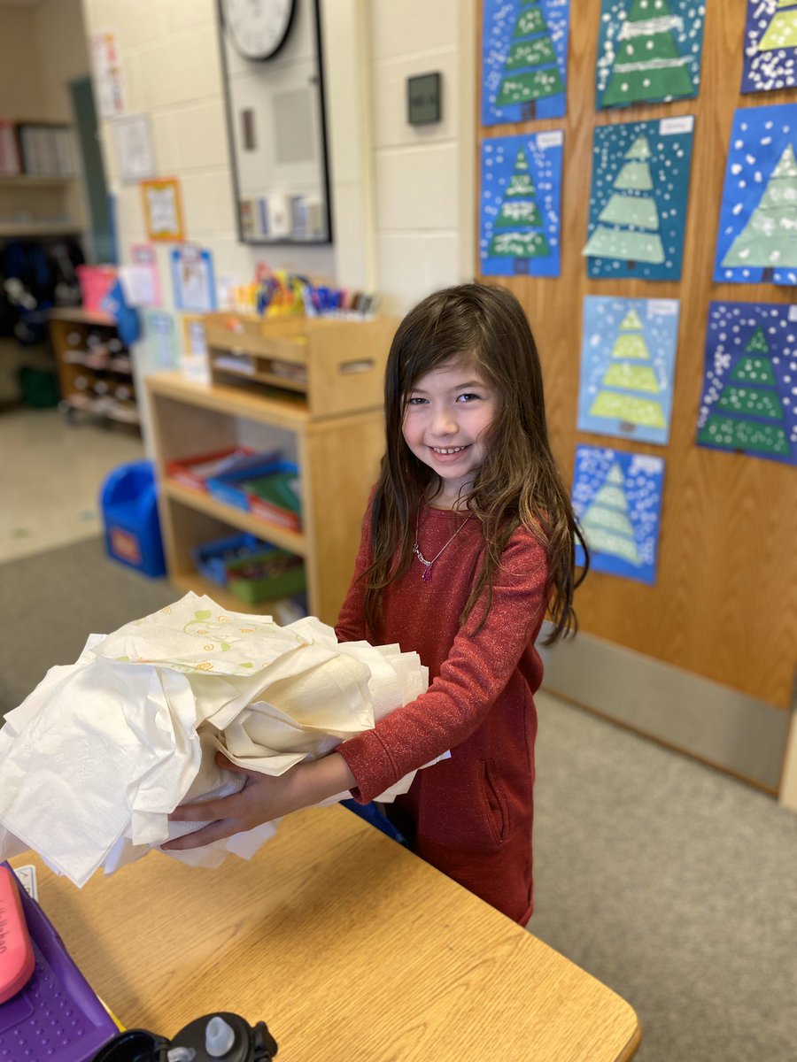 MrsBurnsKB's tweet photo. More 100 day fun in KB!  @MrsBurnsKB https://t.co/EYNIwPu92D