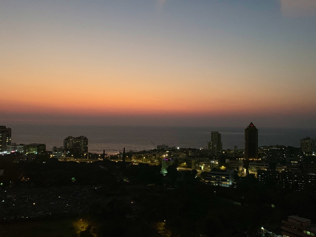 tarabaswani's tweet photo. 2020 vision ✨
connecting the topographies that outline my two homes, with all their beauty &amp; resonance, into a cultural creation of community🇨🇦🇮🇳

🙌🏽the forces of nature who enable &amp; inspire @LembasWorks &amp; I to make this dream a reality &amp; #createyourpurpose 
Stay tuned 🌱 https://t.co/ZgE092EsvH