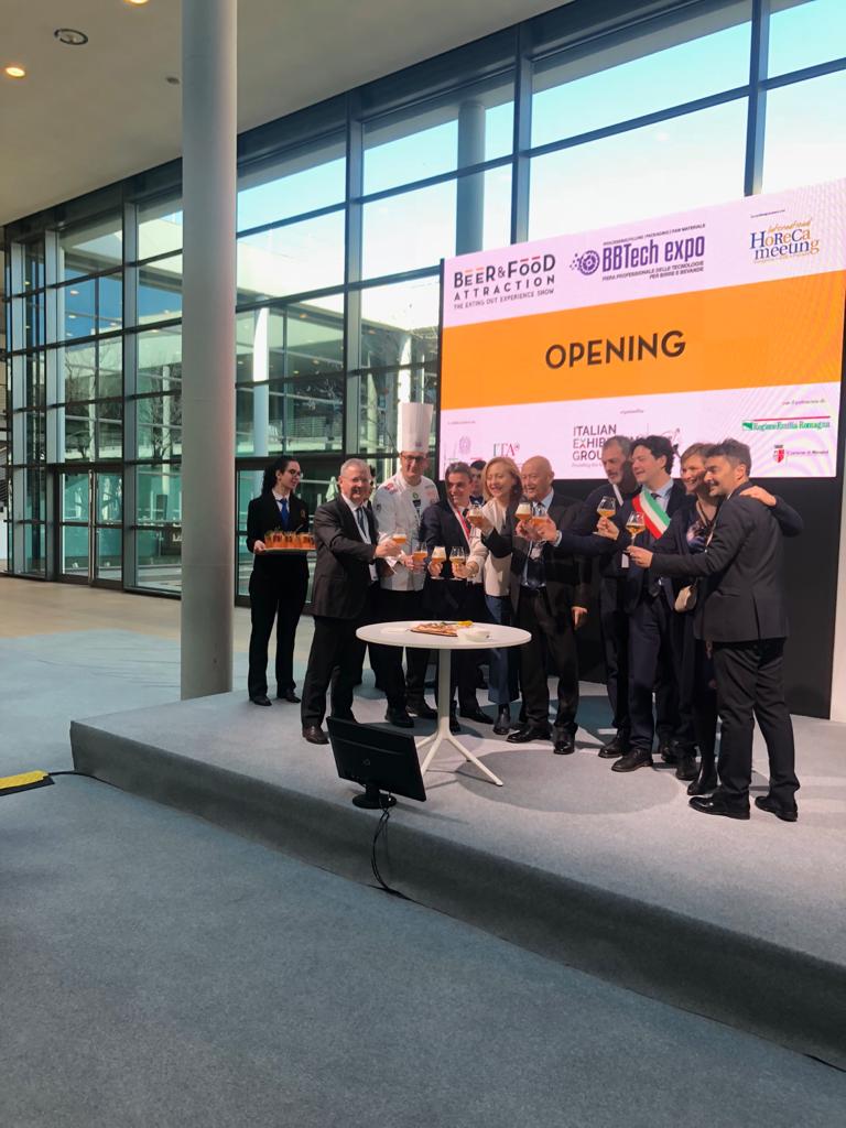fipeconf's tweet photo. #Stoppani ha inaugurato la manifestazione #Horeca e interverrà al convegno di #italgrob
Oggi a #rimini https://t.co/MgsOJ89fjI