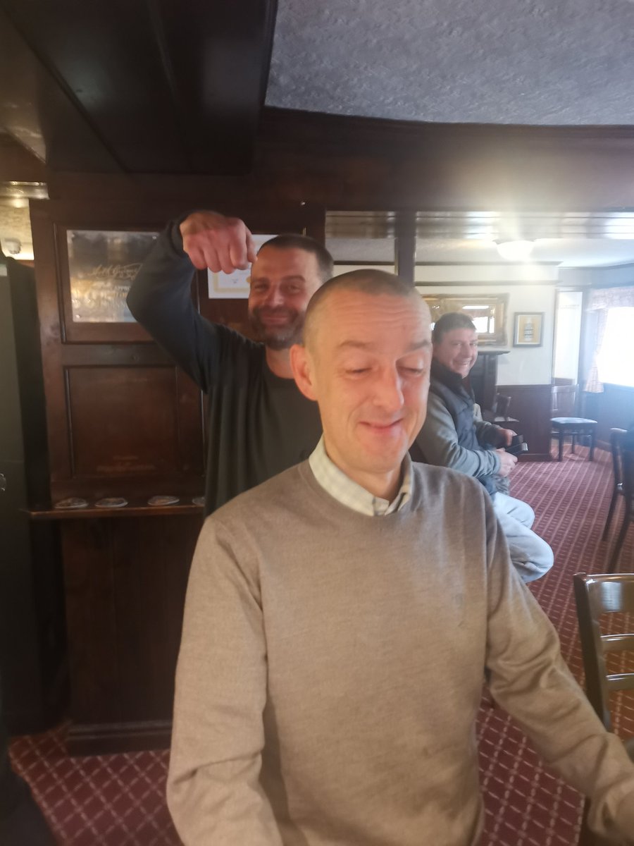 WheatsheafInn70's tweet photo. @wrexham4eva Ernie didn't quite grasp the idea of a valentines day trim for the ladies @bootlegger1974 https://t.co/yhzqC5jtNE