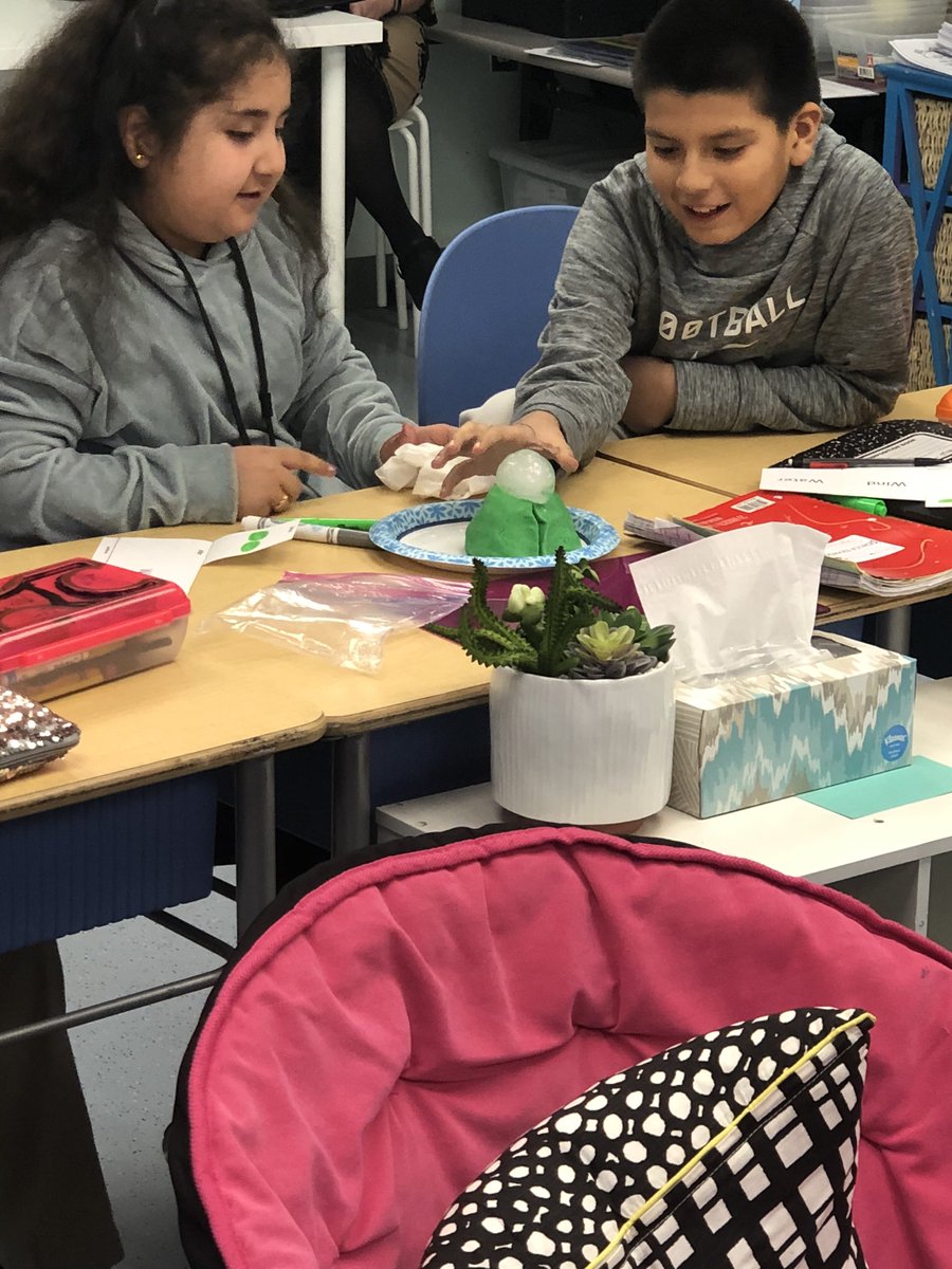 Hands on opportunities in science <a href="/BormanPYP/">Borman PYP</a> Students explored agents of change and how processes work together to create a U-shaped valley.
