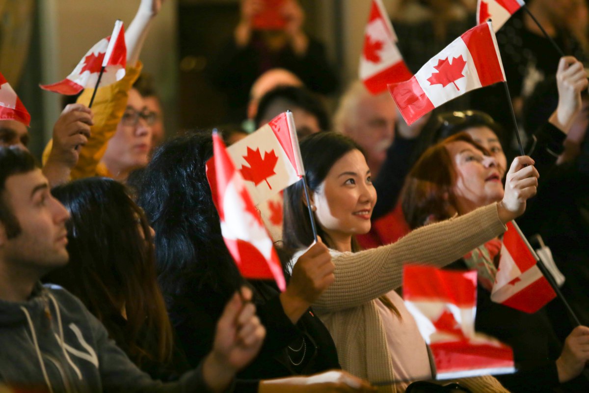 CitImmCanada's tweet image. Today is the 55th anniversary of the #CanadianFlag! It's a symbol that unites 🇨🇦 around the world and reflects our values - diversity, equality and inclusion. Celebrate Flag Day and being a Canadian by reaffirming your citizenship or attending a ceremony. #MyCitizenship