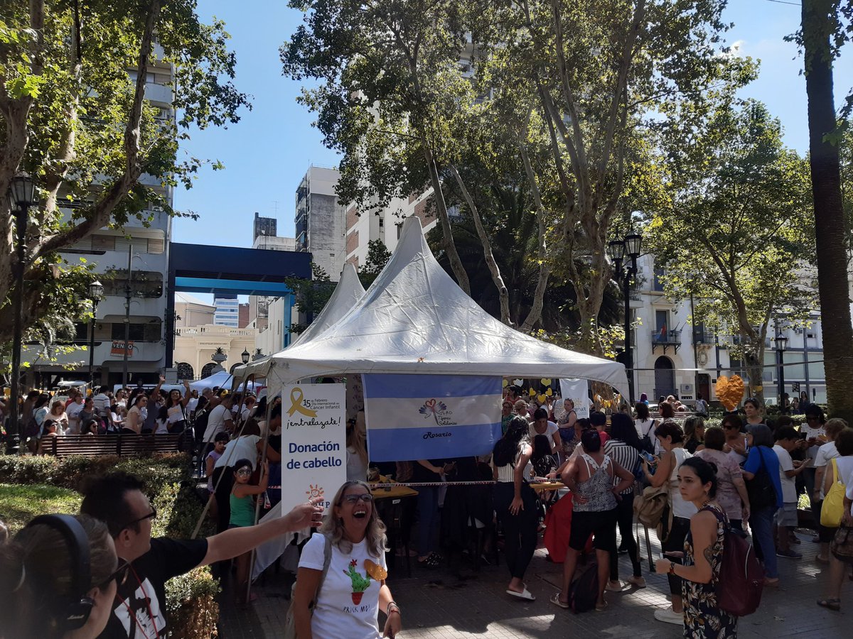 CalleDeRosario's tweet photo. @Rosariociudadok @Ciro6as @pachu_penia @Sietecase @gerardorozin @sergioroulier @MuniRosario @ClimaRosarioAr @pablojavkin @Luciano434 @Yojuanjunco @Carocoscarelli @comedorbalcarce @eduardotoniolli @emergenciasAR @fontijm #Ahora #PlazaPringles apoyemos a #FAOHP https://t.co/fKOpW63wxM