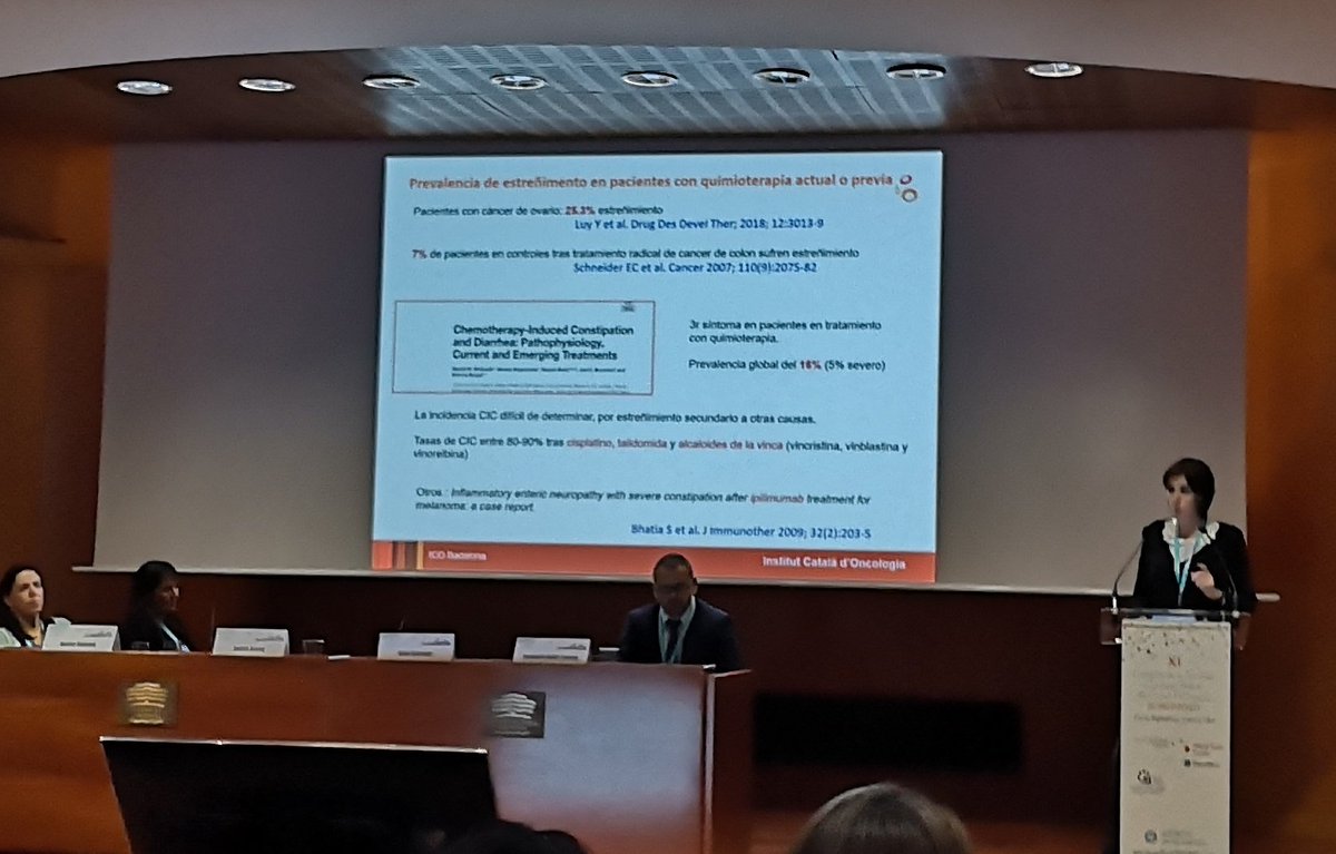 SCBCPal's tweet photo. #SCBCP2020 Control de símptomes en la intervenció precoç en #palliativecare @kyowakirin
@drjjulia #JSerna @SerranoGala #AgnesCalsina
Reptes en la intervenció precoç https://t.co/T9uwjdzIDp