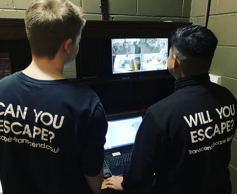 Transcendescape's tweet photo. 📍#BEHINDTHESCENES 📍

Our operators: Austin and Kristian hard at work today in the Transcend control centre. All slots sold out so they have a busy day ahead! 🗝🗝

We do have availability for both of our rooms tomorrow: Agenda 21 and Funhouse. https://t.co/ptIZbDIVEa