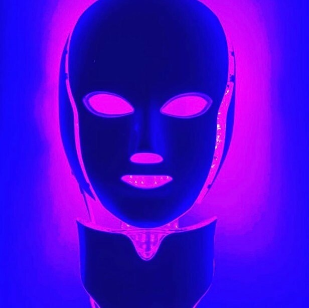 thejoyofloating's tweet photo. Heal your #skin with light! Stimulates collagen, heals scars and #acne while shrinking pores. 10 session LED #facial series https://t.co/CmKpKjMLvE https://t.co/0A6eD3UEHq