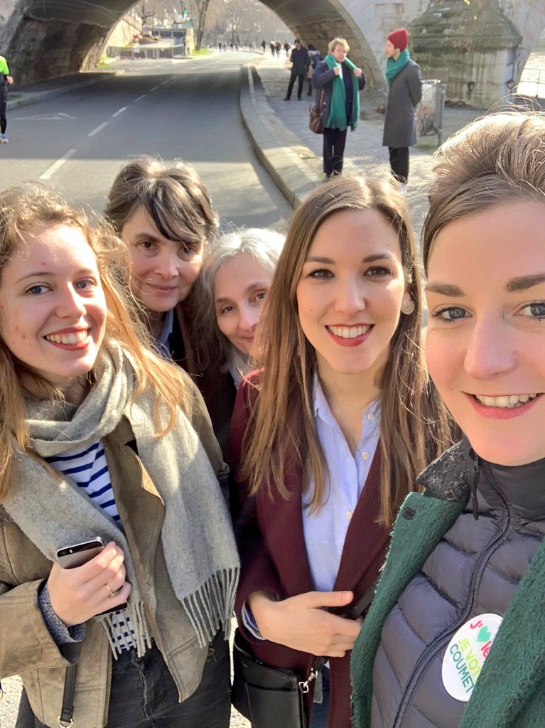 Place publique Paris tweet media