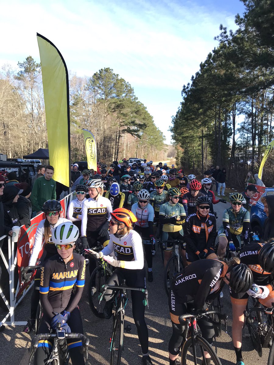 LMCcyclingteam's tweet photo. Men B/C and Women A on the start line. Both racing 40 miles, 8 mile loop five times. https://t.co/qHpoPOue5C
