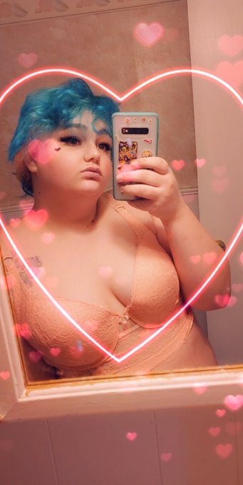 Do you have me on snapchat yet? That's where I'm most active.  Add me my username is cutekinkyqueer https://t