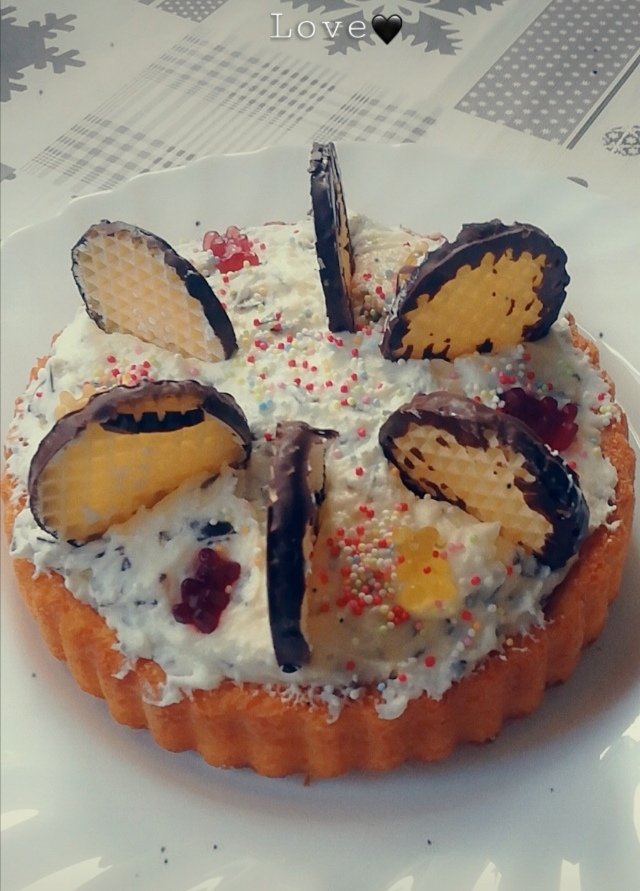 JackyWhoo's tweet photo. '' gebacken '', 🍰
#schaumkuus #schokokuss #minitorte #lecker #tortezumselberbastelen https://t.co/1mI8lhMvQ4