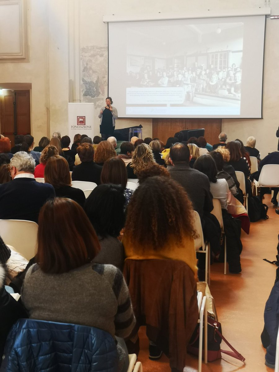 #FREEliberidileggere <a href="/anivarGatisereT/">𝕋𝕖𝕣𝕖𝕤𝕚𝕥𝕒 𝔾𝕣𝕒𝕧𝕚𝕟𝕒</a> ci parla di <a href="/Europeanaeu/">Europeana</a> l'immensa #medialibrary Europea infinite possibilità di esaminare contenuti originali <a href="/fcl_euschoolnet/">Future Classroom Lab by European Schoolnet</a> <a href="/eu_schoolnet/">European Schoolnet</a> <a href="/Erasmus_Project/">Erasmus+ Projects</a> #digitale #competenze