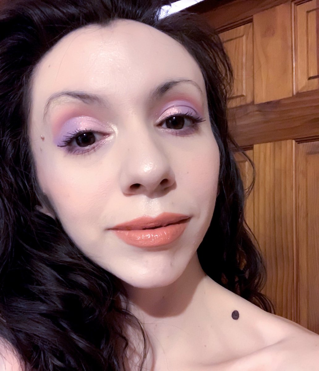 chaquita91's tweet photo. My #ValentinesDay look π
Used the @kyliecosmetics Stormi collection π¦
#kyliecosmetics #stormicollection #stormi #makeup #makeupartist #mua #makeuplook https://t.co/hcx02Hl9lA