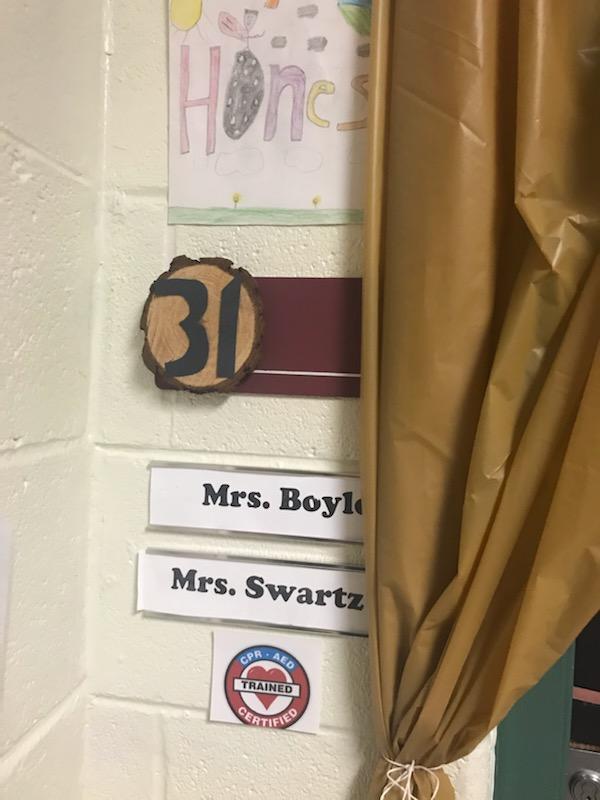 MrsBoyleBCMS's tweet photo. So excited for my kids to show up on Tuesday!!! #teamcurtis #ONEccps #theadventuresofboyleandswartz @mrsjswartz https://t.co/yqizpnyoFW