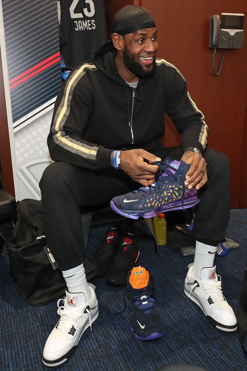 lebron james wearing jordans