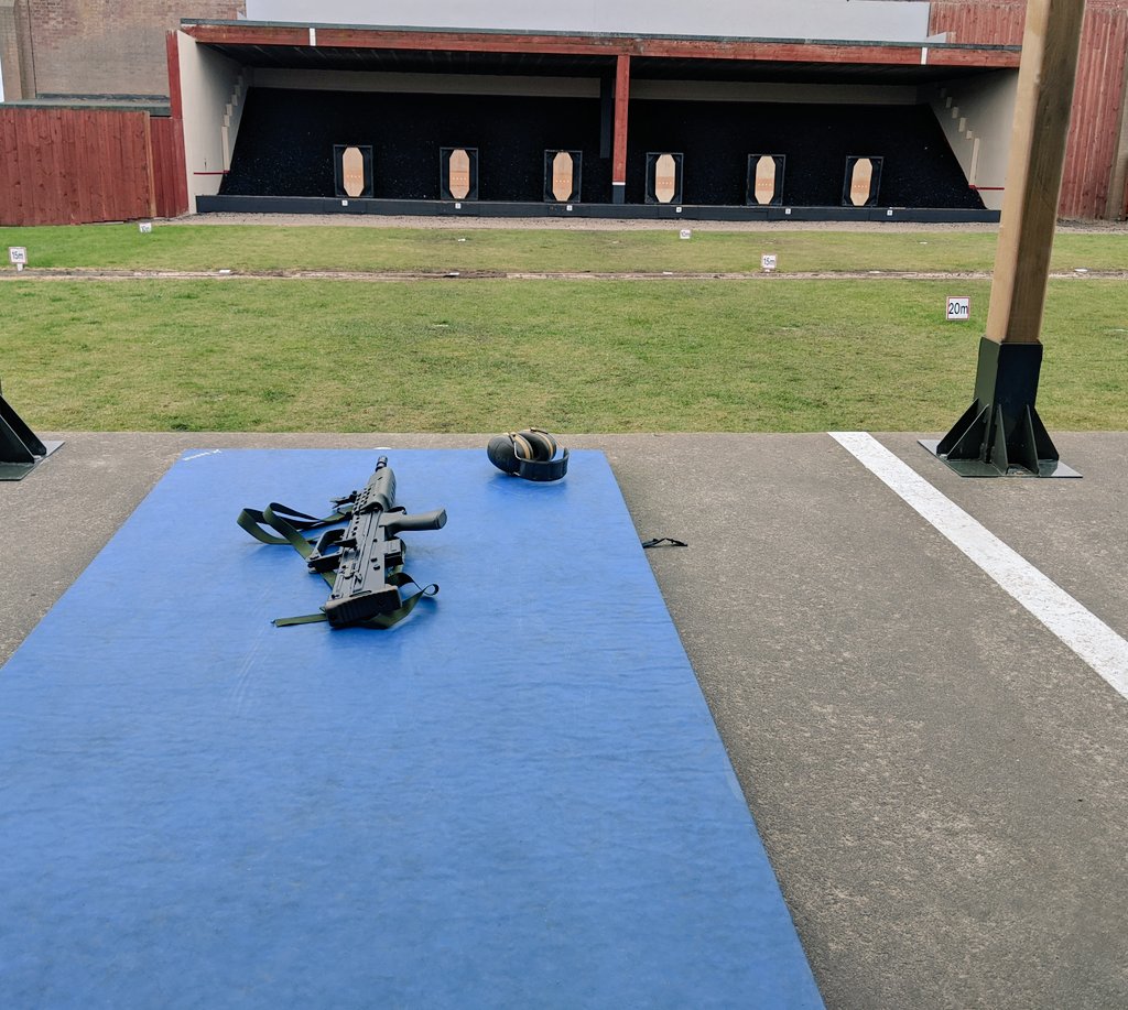 It's a shooting orientated weekend for our staff. SI McGillivray is undergoing L98-A2 rifle training with the Small Arms Training Team at Leuchars, while FS Ogilvie is at RAF Lossiemouth assisting other Wing staff with 35 cadets firing the same rifle.  @OC_NEScotWg @arc_sni