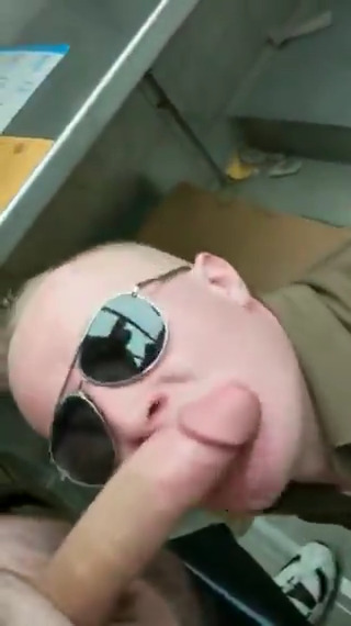 He doesn't just deliver big packages
???

#gayporn #bigcock #bigdick #hotguys #cocksucker #stud #gaytwitter