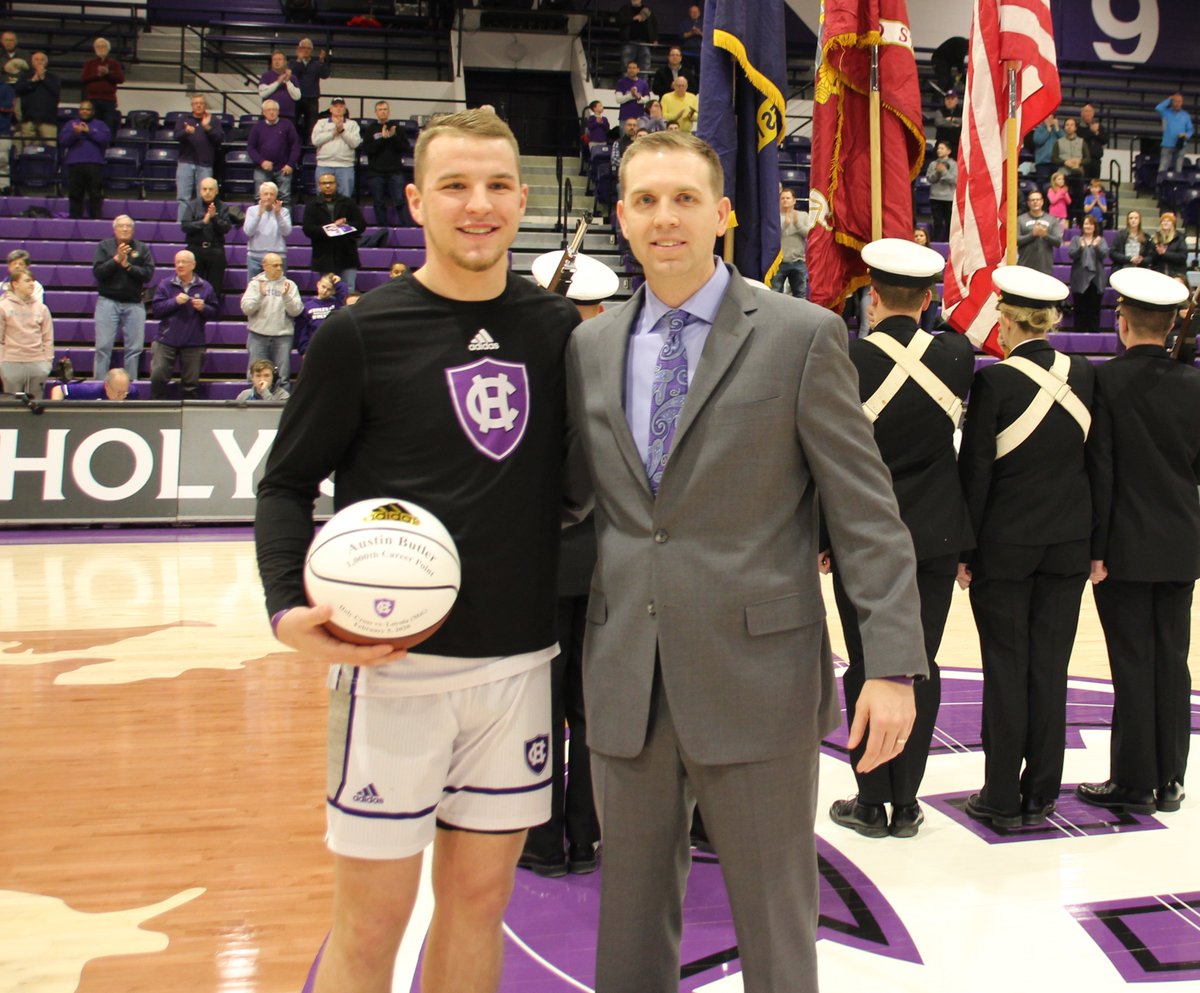 Holy Cross Men's Basketball tweet media