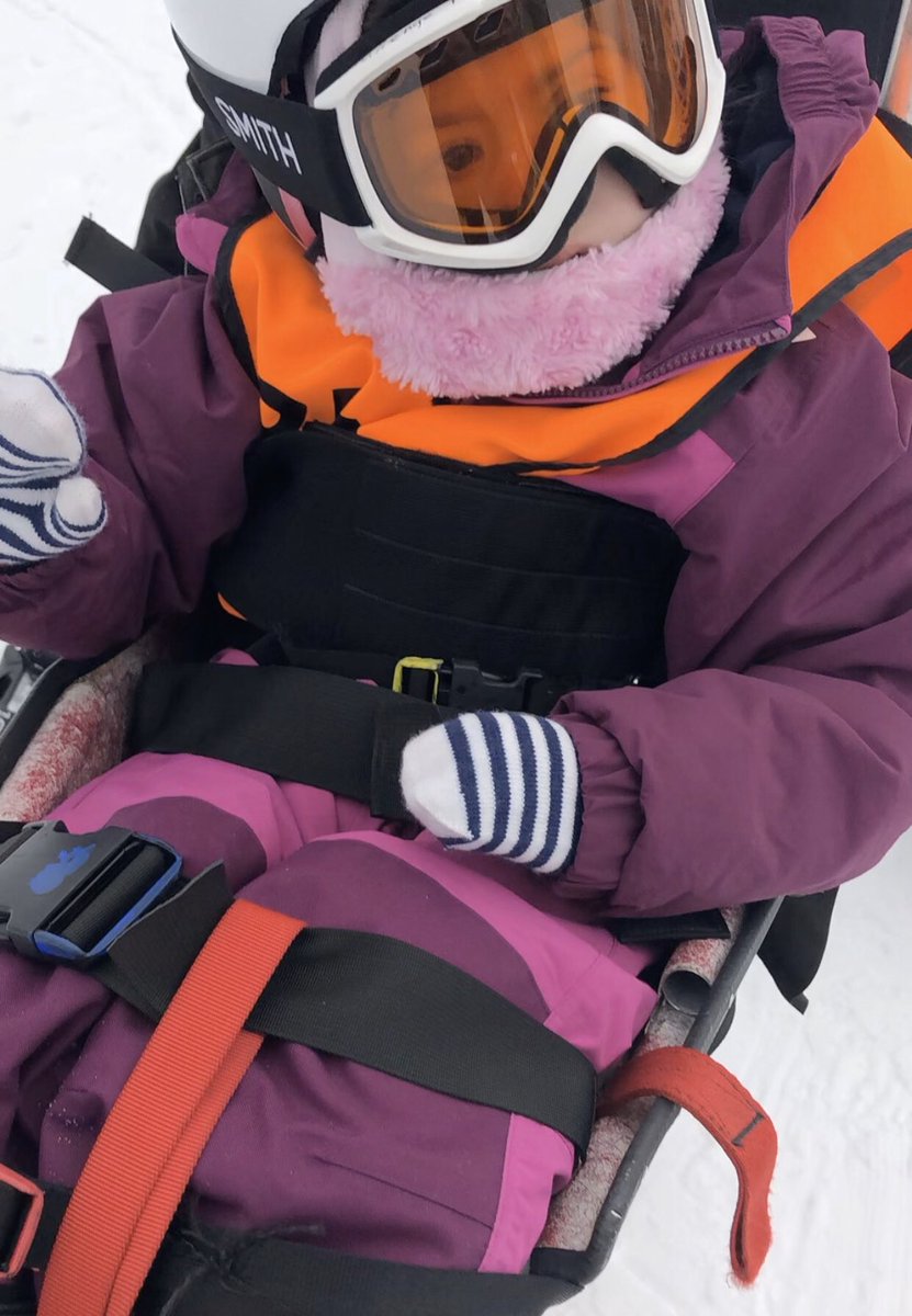 pkpmom2many's tweet photo. DeafBlind Central Ski Day at Challenge Mountain. #greatvolunteers #biski #nobarrierstofun https://t.co/HZCVVXpOaq