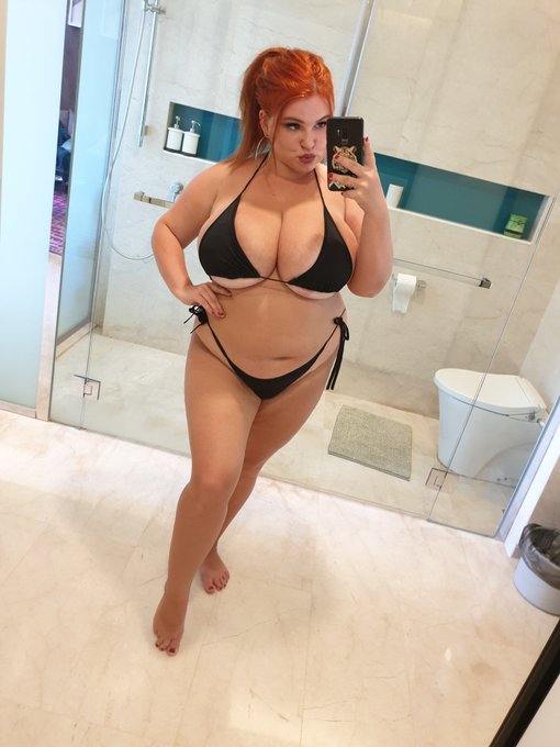 1 pic. Bikini ❤❤❤ https://t.co/eG2j7HGQS3