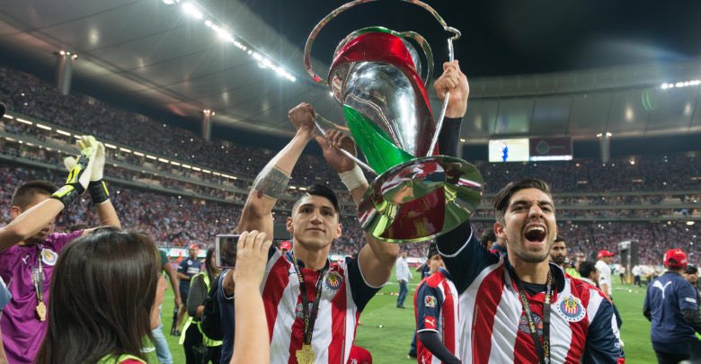 alanpulido's tweet photo. Muchas felicidades hermano que sigas cumpliendo muchos años y que sigas cosechando triunfos. Feliz cumpleaños 🎉🍾 y éxito en tu nueva etapa TQ viejo @Rpizarrot #purochocolate🍫 #lindosrecuerdos https://t.co/Oky1gdPjvy