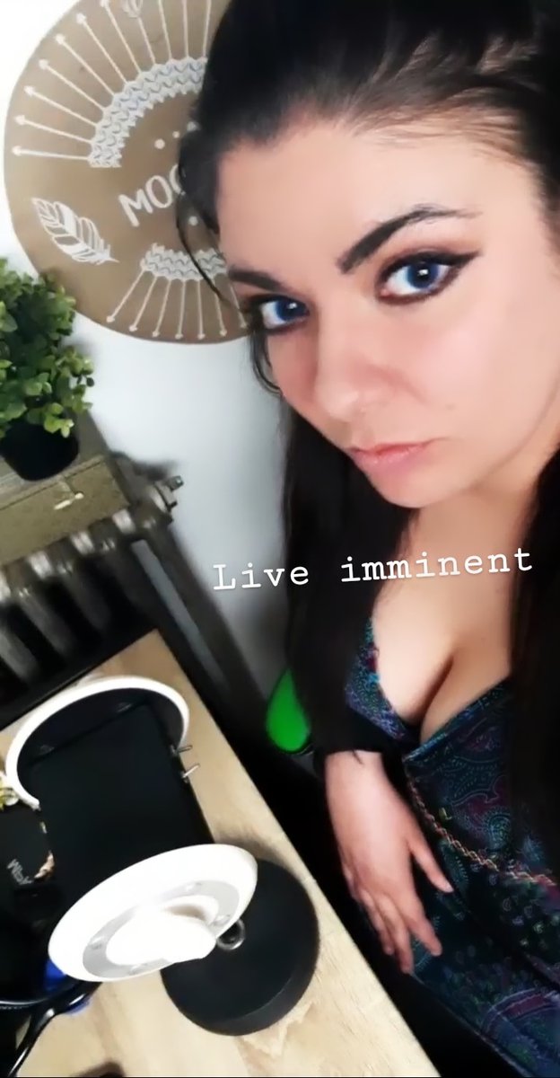 Live imminent 
Twitch m.twitch.tv/papuche_relax et youtube youtube.com/channel/UCPcb-… ❤ 
#asmr #asmrgirl #asmrtist #brush #massage #earmassage #frenchstreamer #frenchasmr #frenchgirl #frenchstreamer #frenchasmr #frenchgirl #frenchgirls #heartbeat