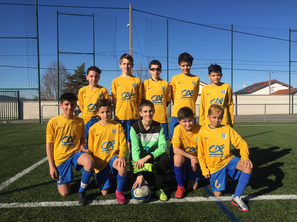 letratlatoursp's tweet photo. ⚽️[U13 (2)]⚽️ Victoire des joueurs de Cédric #Bertrand et @TomySagnial en déplacement à l'US #Ecotay #Moingt. 

Buteurs : Tristan #Chalaye x5
Imran #Fouzari x3
Luca #Messineo x2
Selim #Tir x1
Samir #Pinko x1
Et un csc. 

#JauneEtBleu💛💙 #LETS⚽️ https://t.co/8Jg32flYei