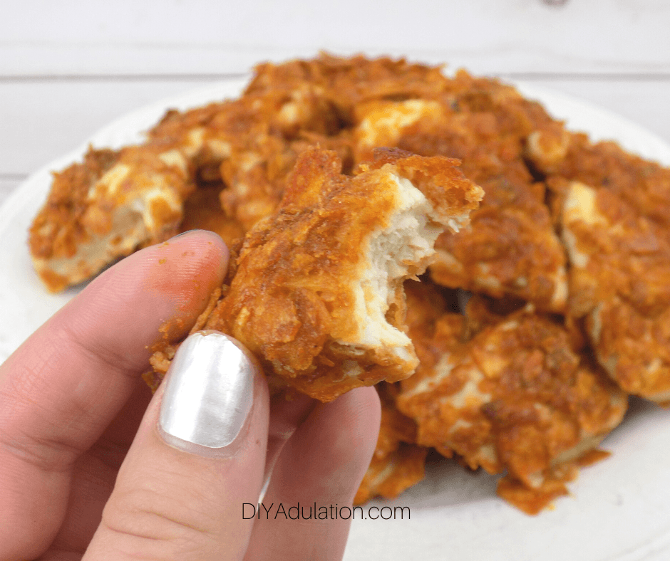 DIYadulation's tweet photo. Turn those leftover chip crumbs into a delicious meal with these easy 3-ingredient barbecue chicken nuggets! https://t.co/GnTpUbft1F https://t.co/9UqH9tSdER