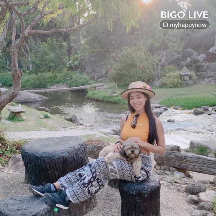 XCS17451184's tweet photo. รีบมาดูไลฟ์ของHappyχσχσ💋ใน#BIGOLIVE: ขอกำลังใจหน่อนเค้าเหนื่อย   ,,sexy
https://t.co/AzjkPMAmll https://t.co/K8eHWfSkKt