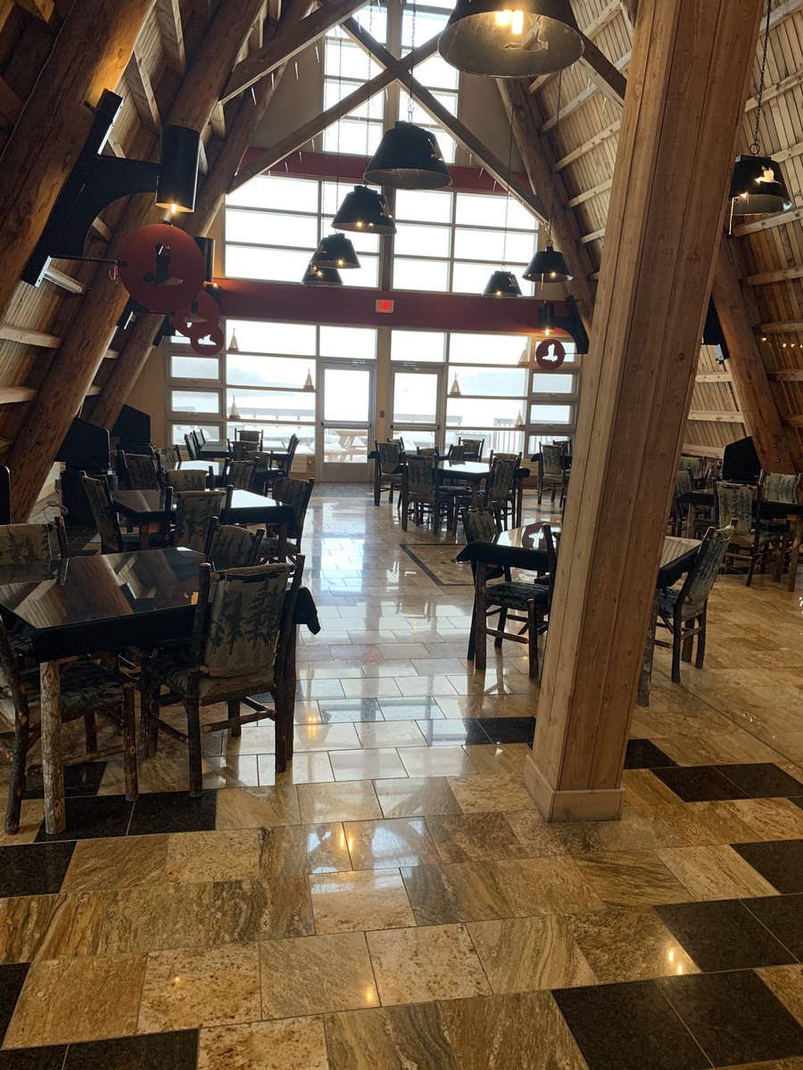 MEDJService's tweet image. DJing a wedding in Moose Factory! Wonderful stay at the ECO Lodge!