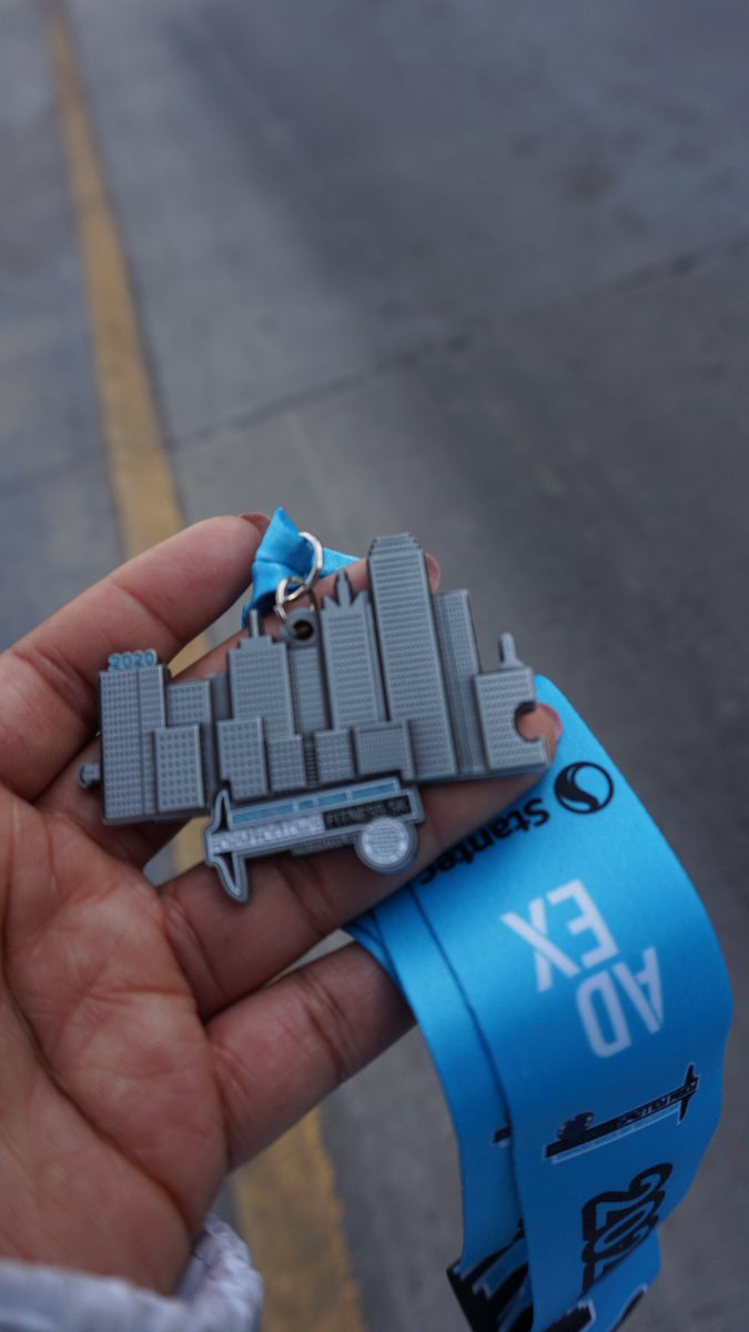 ChloGotFlo's tweet photo. Just ran a 5k in Dallas. #fff5k https://t.co/QclfbaY4p6