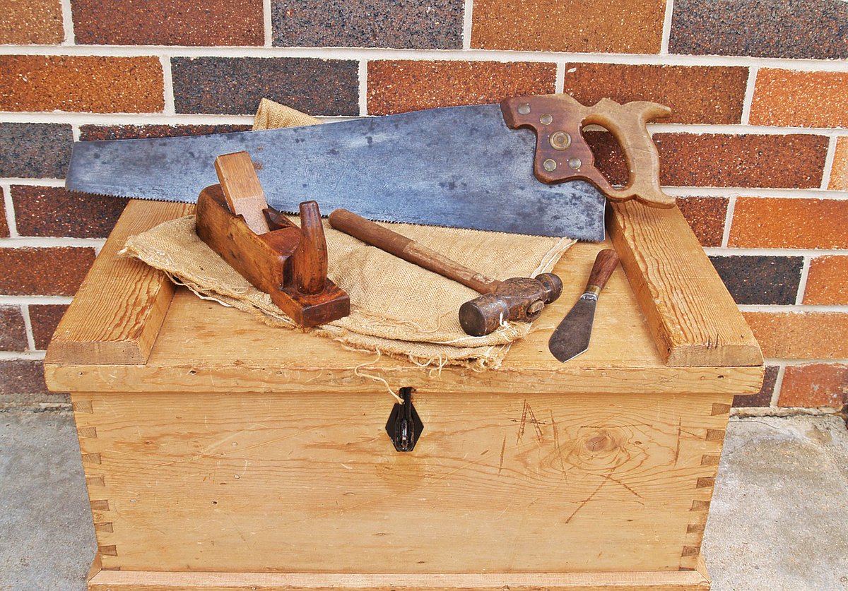 help_tool's tweet photo. How to Find the Best Tool Chests - https://t.co/QFuqWPk6az #toolchests #tools https://t.co/8TzGeWF9iH
